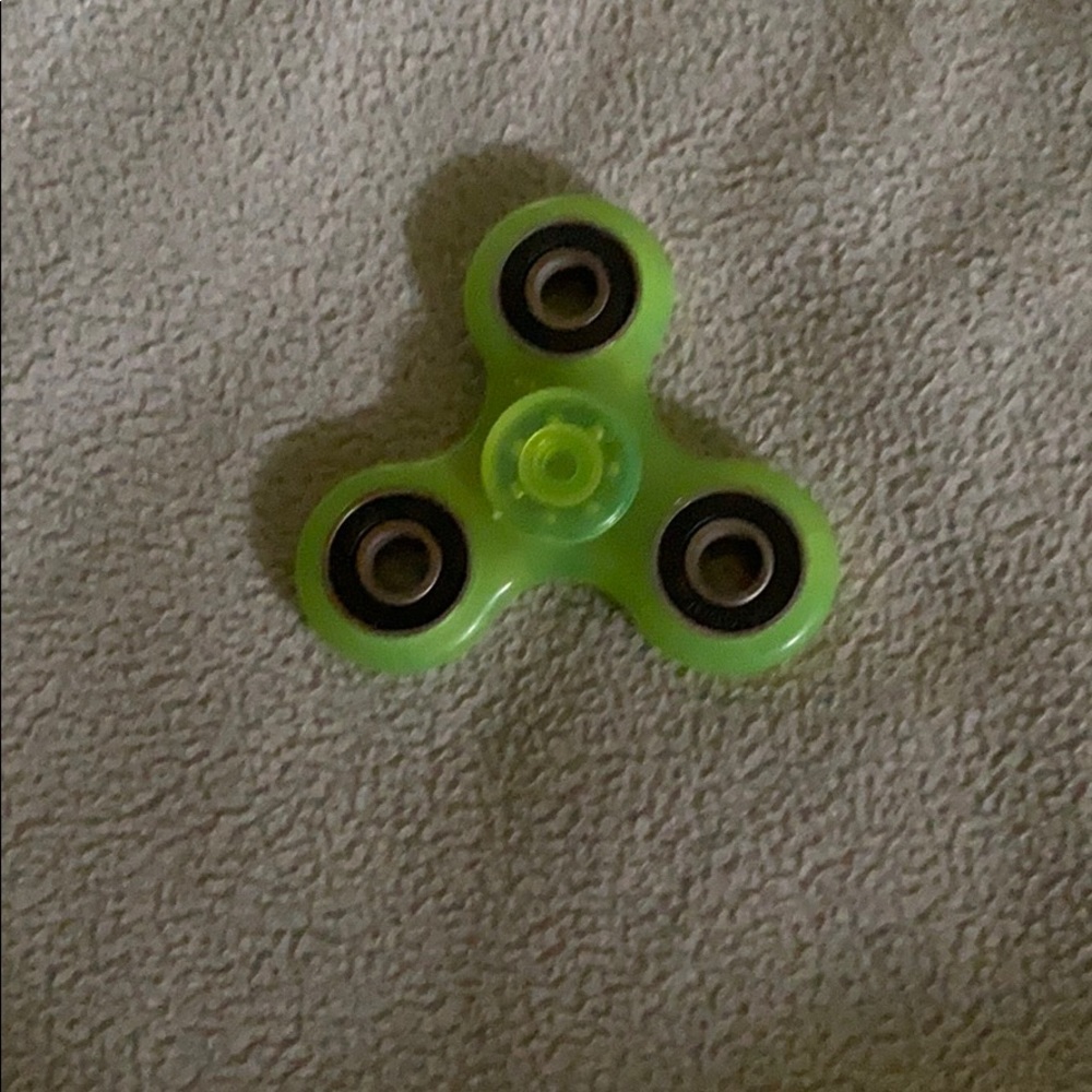Fidget spinner